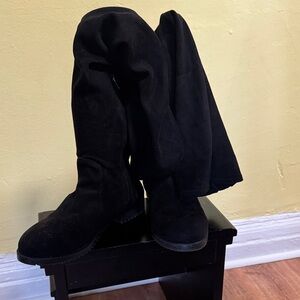 Women's Black Knee-High Boots